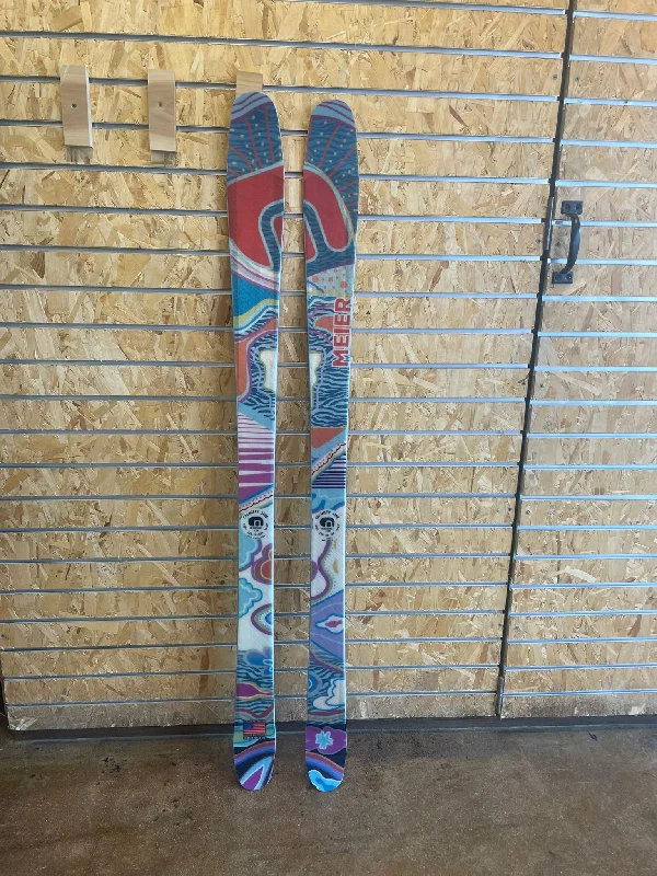 Calamity Jane 149cm - Custom Graphic (second)