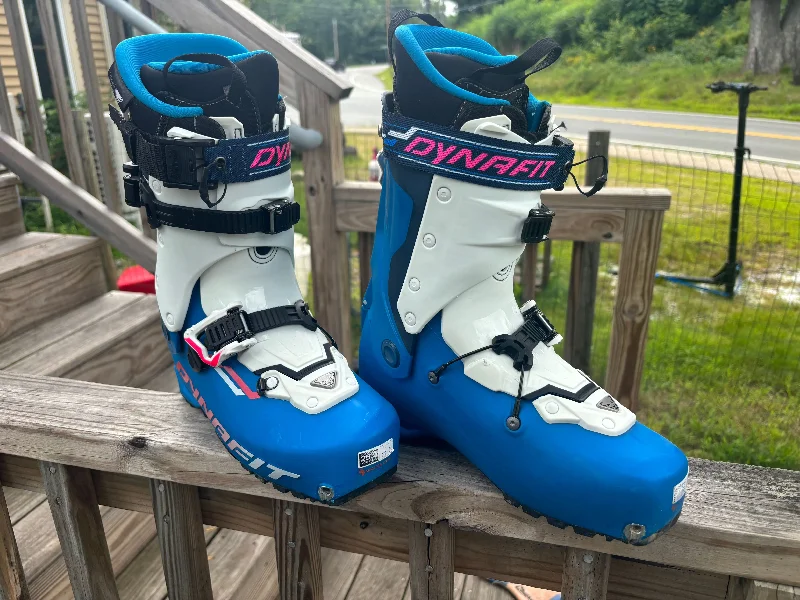 USED Dyanfit TLT8 Size 25.5